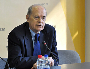 ЈОВАНОВИЋ: АМЕРИКА И ЕВРОПА ПРЕД РАЗВОДОМ