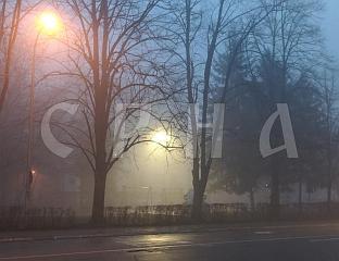 ГРАД ОБАВИЈЕН ГУСТОМ МАГЛОМ