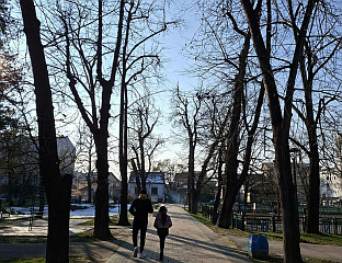 ДАНАС ПРЕТЕЖНО СУНЧАНО И ТОПЛИЈЕ ОД ПРОСЈЕКА