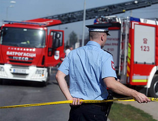 ПОЖАР НА АУТОМОБИЛУ У ПАТКОВАЧИ, НАЈВЈЕРОВАТНИЈЕ НАМЈЕРНО ЗАПАЉЕН