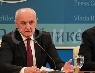 EUROPEAN INSTITUTIONS URGED TO HELP RESOLVE BORDER BLOCKADE ISSUE