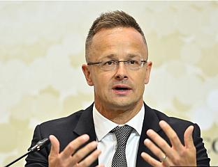 СИЈАРТО: НЕ РАТУ, МИГРАЦИЈАМА И РОДНОЈ ИДЕОЛОГИЈИ