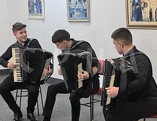 ОДРЖАНО "ВЕЧЕ ХАРМОНИКЕ" ЛАУРЕАТА МУЗИЧКЕ ШКОЛЕ ИЗ БИЈЕЉИНЕ