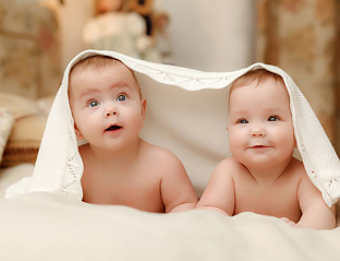 РОЂЕНО 18 БЕБА