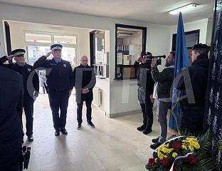 ОДАТА ПОЧАСТ ПОЛИЦАЈЦИМА СТРАДАЛИМ У ОДБРАМБЕНО-ОТАЏБИНСКОМ РАТУ