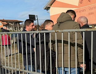 САВИЋ: ПРИСУСТВО ОПОЗИЦИОНИХ ФУНКЦИОНЕРА НА БИРАЧКИМ МЈЕСТИМА ПОКУШАЈ УТИЦАЈА НА ВОЉУ ГРАЂАНА