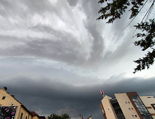 ДАНАС ОБЛАЧНО, КИША ПОВРЕМЕНО НА ЈУГУ И ЗАПАДУ