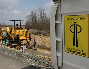 УПУЋЕН ЗАХТЈЕВ ЗА НИШТАВОСТ УГОВОРА, У СУПРОТНОМ СЛИЈЕДЕ ТУЖБЕ