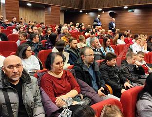 ПРИКАЗАН ФИЛМ "СВЕТЛОСТ"