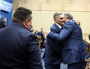 ДОДИК ЧЕСТИТАО КАРАНУ: ПРЕД НАМА СУ НОВЕ ПОБЈЕДЕ ЗА ЈОШ ЈАЧУ СРПСКУ