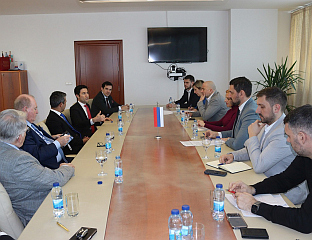 КЛОКИЋ СА ПРЕДСТАВНИЦИМА КОМПАНИЈЕ "САЈБЕР НЕТ" О ОТВАРАЊУ ФИРМЕ У СРПСКОЈ