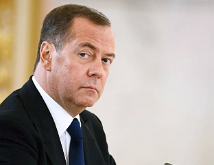 МЕДВЕДЕВ: ЧЛАНСТВО СУСЈЕДНИХ ДРЖАВА У АЛИЈАНСИ БИ СТВАРАЛО СТАЛНУ ПРИЈЕТЊУ