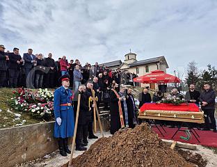 LJILJANA ZELEN-KARADŽIĆ BURIED WITH HIGH HONOURS