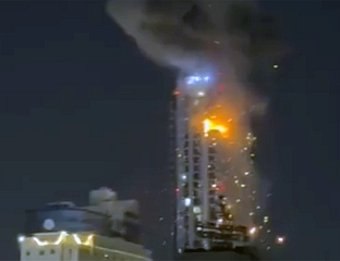 У ГРАДУ МАНАМА ПОГОЂЕНЕ СТАМБЕНЕ ЗГРАДЕ