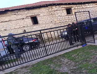 ХАПШЕЊА У СУВОМ ГРЛУ ПРОДУБЉУЈУ СТРАХ И УГРОЖАВАЈУ ОПСТАНАК СРБА