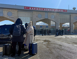 СТОТИНЕ ИРАНАЦА ПРЕШЛО ГРАНИЦУ СА ТУРСКОМ