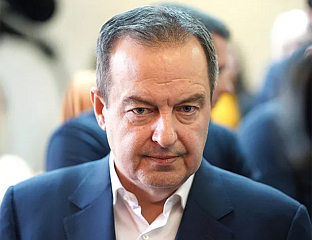 ДАЧИЋ СКИНУТ СА РЕСПИРАТОРА