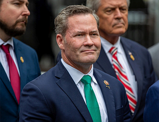 ТРАМП ЖЕЛИ ДА ОКОНЧА 47-ГОДИШЊИ РАТ СА ИРАНОМ