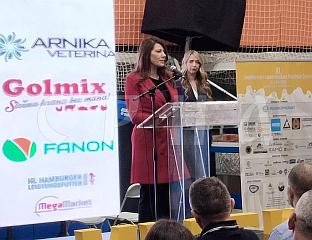 КУЗМИЋ: ВЛАДА СРПСКЕ СЕ ТРУДИ ДА МАКСИМАЛНО ПОМОГНЕ МЉЕКАРИМА