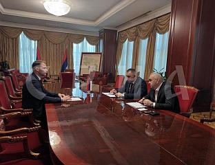 МИНИЋ: ПРОДУКTИВАН САСTАНАК СА СTАНИВУКОВИЋЕМ, УСКОРО ЗАВРШЕTАК МОСTА У ЧЕСМИ