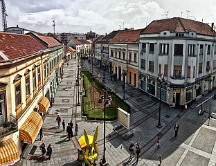 АРБИТРАЖНА ОДЛУКА УВЕЛА ПРОТЕКТОРАТ И ДИСТРИКТ