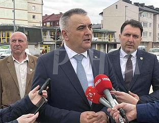 САСТАНАК СА НАЧЕЛНИЦИМА ОПШТИНА САРАЈЕВСКО-РОМАНИЈСКЕ РЕГИЈЕ, ЈЕДНА ОД СЈЕДНИЦА ВЛАДЕ НА ПАЛАМА