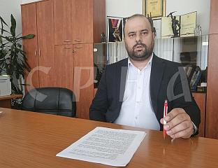 ВЕЛАУЛА: НИСМО ЗВАНИЧНО ОБАВИЈЕШТЕНИ О ПРИЈЕДЛОГУ ЗА ПОКРЕТАЊЕ СТЕЧАЈА