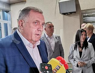 DODIK: WOMEN IN SNSD PLAY VITAL ROLE IN POLITICAL AND SOCIAL LIFE