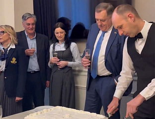 ЗАХВАЛНОСТ САРАДНИЦИМА, ПРИЈАТЕЉИМА И СВИМА ЗА РОЂЕНДАНСКЕ ЧЕСТИТКЕ