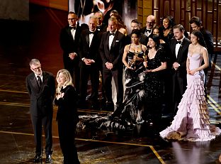 ФИЛМ "ЈЕДНА БИТКА ЗА ДРУГОМ" ОСВОЈИО ШЕСТ ОСКАРА