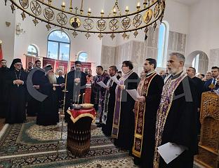 У МАНАСТИРУ НА РАВНОЈ РОМАНИЈИ СЛУЖЕН ПАРАСТОС ПОГИНУЛИМ БОРЦИМА