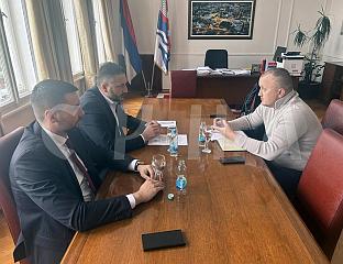 ПРИОРИТЕТ МЈЕРЕ КОЈЕ ДИРЕКТНО ПОМАЖУ ГРАЂАНИМА, А НЕ ШТЕТЕ ЗНАЧАЈНО БУЏЕТУ ГРАДА