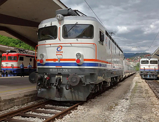 ВЛАСТИ ДА ЗАШТИТЕ  ПРИВРЕДУ И РАДНА МЈЕСТА  У  "ЖЕЉЕЗНИЦАМА ФБиХ"