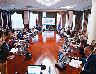 ДОНЕСЕНА УРЕДБА О ВИСИНИ НАКНАДЕ ЗА КОРИШЋЕЊЕ ПУТНОГ ЗЕМЉИШТА