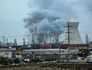 ИРАНСКЕ СНАГЕ ГАЂАЛЕ РАФИНЕРИЈУ НАФТЕ У ХАИФИ