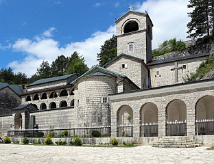 МИТРОПОЛИЈА: КАМПАЊА ПРОТИВ СПЦ НЕЋЕ НАС ЗАУСТАВИТИ ДА ПРОПОВИЈЕДАМО ВЈЕРУ