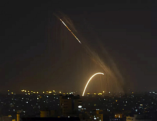 ВИШЕ ОД 20 ПОВРИЈЕЂЕНИХ У РАКЕТНОМ НАПАДУ ИРАНА НА ДИМОНУ