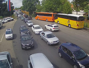 ВИШЕЧАСОВНА ЧЕКАЊА НА ВИШЕ ПРЕЛАЗА