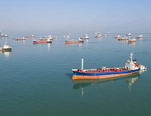 ТРАМП: ПЛАСИРАТИ ШТО ВИШЕ НАФТЕ НА ТРЖИШТЕ