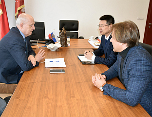 КУЛИЋ И ВАНГ О САРАДЊИ У НАУЧНО-ИСТРАЖИВАЧКОМ РАДУ