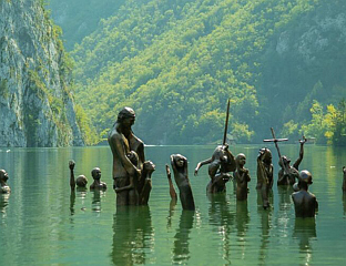 ЛИНТА: ПОКРЕНУТИ ДИПЛОМАТСКУ БОРБУ ЗА МЕЂУНАРОДНО ПРИЗНАЊЕ ГЕНОЦИДА НАД СРБИМА У НДХ