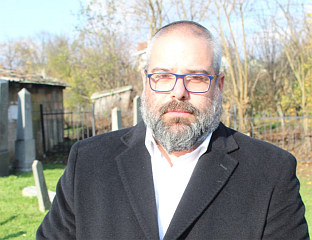 JEWS IN AMERICA VIEWED PROMOTION OF HAGGADAH BY BOSNIAK POLITICIANS AS MOCKERY