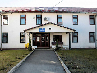 ЛИЦЕ УДАЉЕНО СА РОЧИШТА, НЕПРИМЈЕРЕНО СЕ ОДНОСИЛО ПРЕМА СУДИЈИ