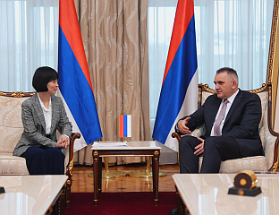 МИНИЋ: АКТИВНА САРАДЊА У БРОЈНИМ ОБЛАСТИМА