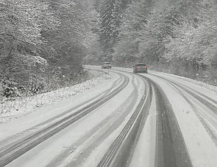 У ПРЕКИДУ САОБРАЋАЈ ЗА ТЕРЕТНА ВОЗИЛА ПРЕКО РОМАНИЈЕ И ХАН ПОГЛЕДА