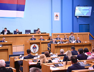 ВИДОВИЋ:  ВИШЕ ОД ПЕТ МИЛИОНА КМ ЗА ПРИЈЕДОРСКЕ РУДАРЕ