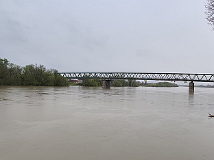 БУЈИЧНЕ ВОДЕ СЕ ПОВЛАЧЕ, АЛИ РАСТУ ДРИНА И САВА