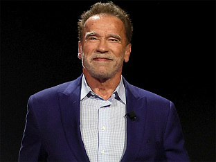 ШВАРЦЕНЕГЕР ДОБИО ПОЧАСНИ ДОКТОРАТ У БЕЛФАСТУ