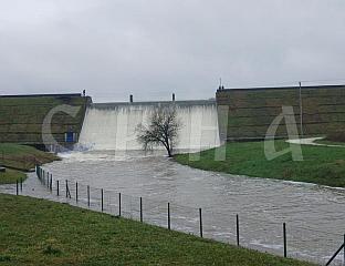 ДРЕНОВА СЕ ПРЕЛИВА, ГРАЂАНИ УЗ КОРИТО ВИЈАКЕ ПОЗВАНИ НА ОПРЕЗ