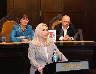 ЦВИЈАНОВИЋ: ЦИЈЕНИТИ СЛОБОДУ ЗБОГ БОЛА И ХРАБРОСТИ ЖЕНА